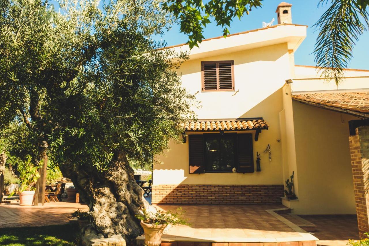 Villa Due Torri Cozzana Esterno foto