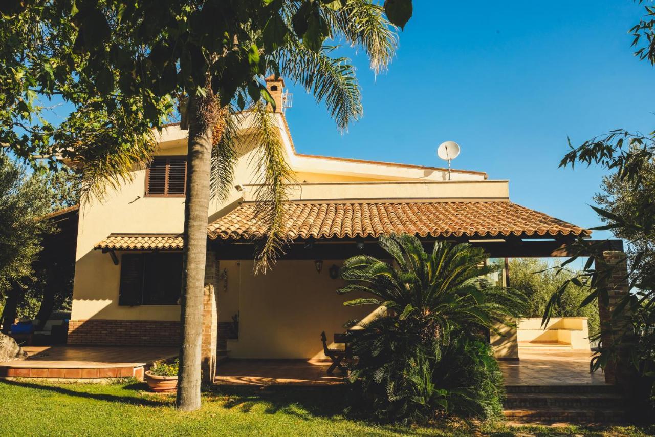 Villa Due Torri Cozzana Esterno foto