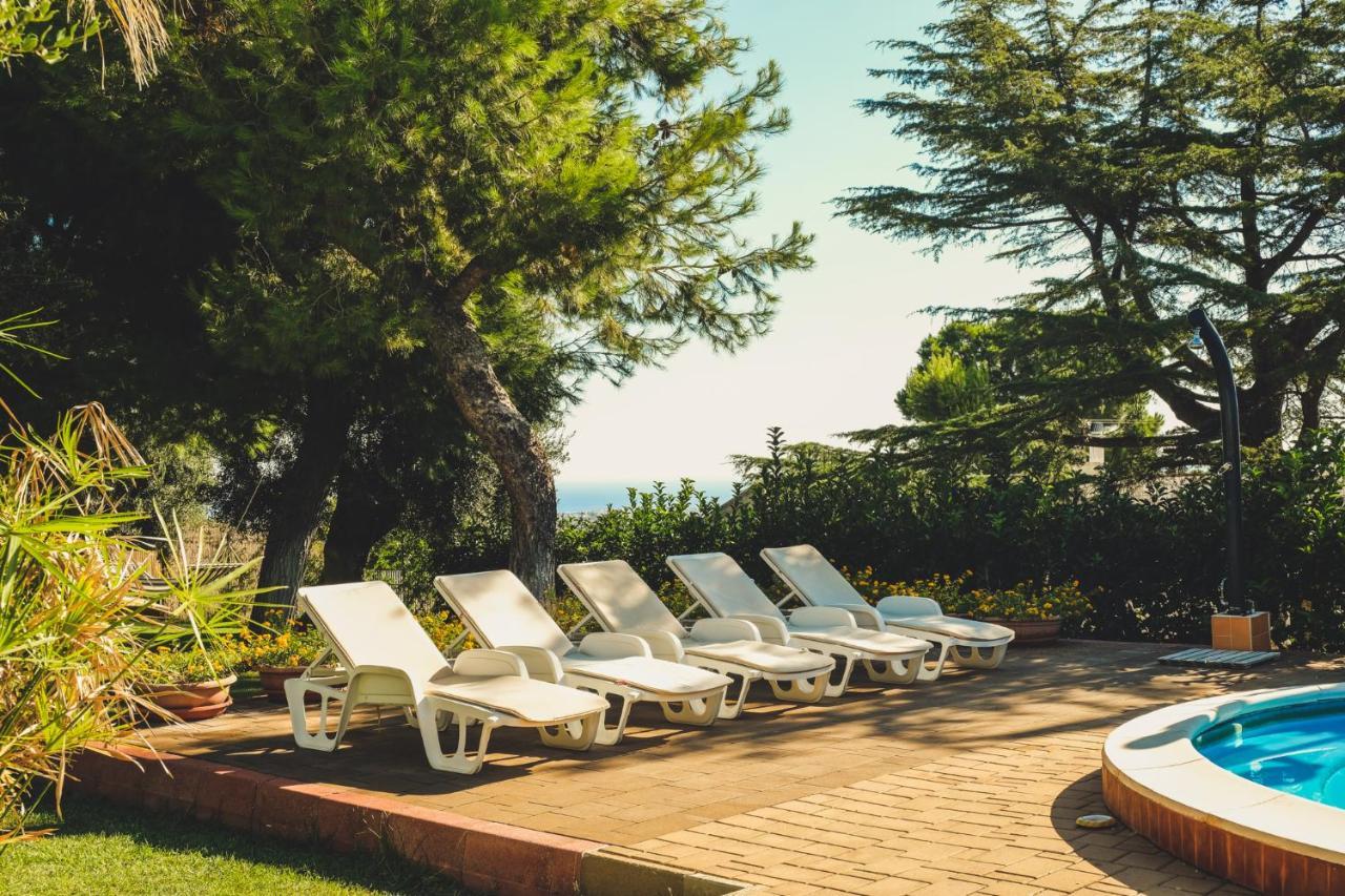 Villa Due Torri Cozzana Esterno foto